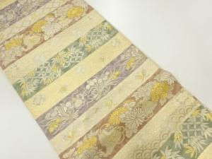 宝尽くしに菖蒲模様織出し袋帯